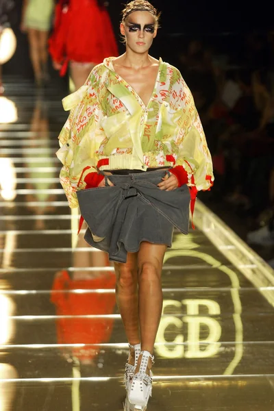 Look 26